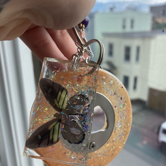 Bottle opener keychain - Picture 4 of 17